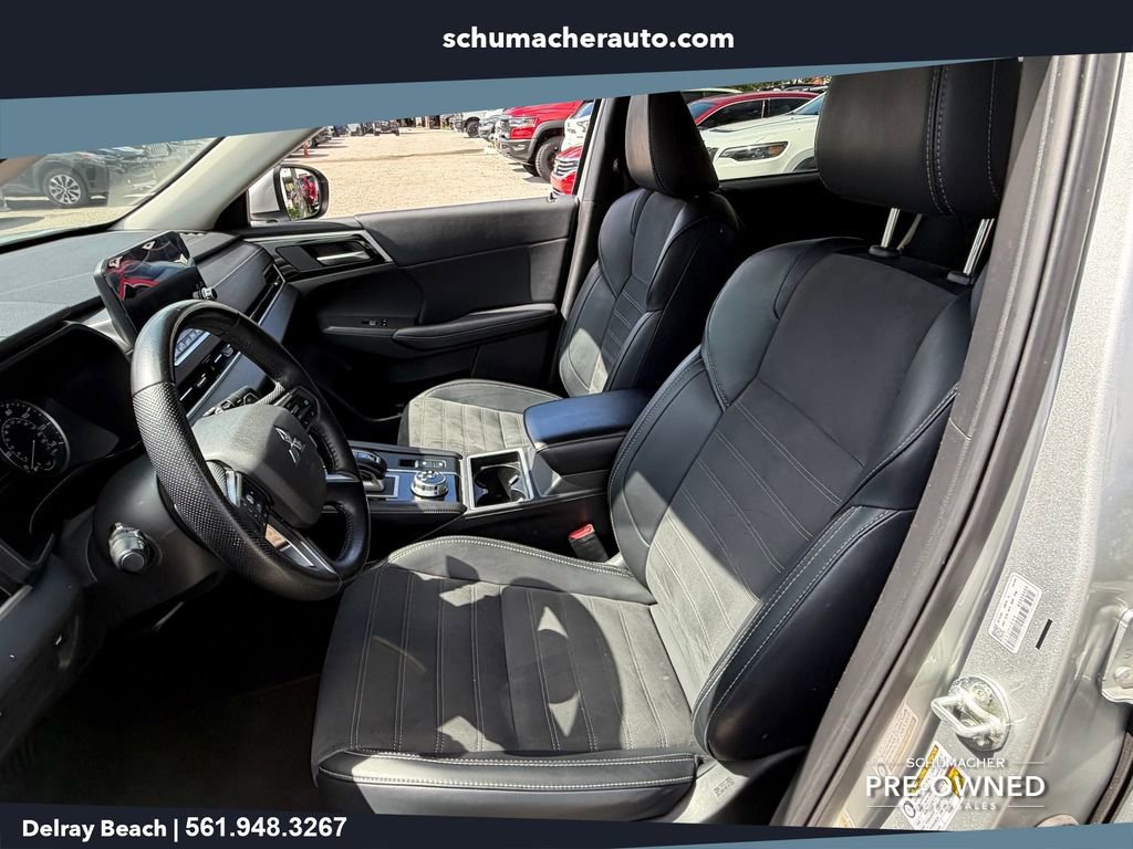 Used 2024 Mitsubishi Outlander FWD image 10