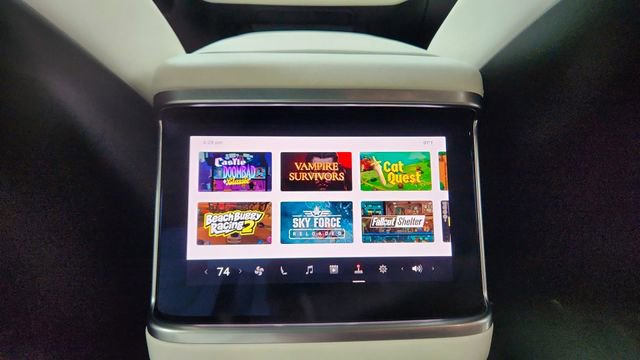 Used 2022 Tesla Model S Plaid AWD/4WD image 54