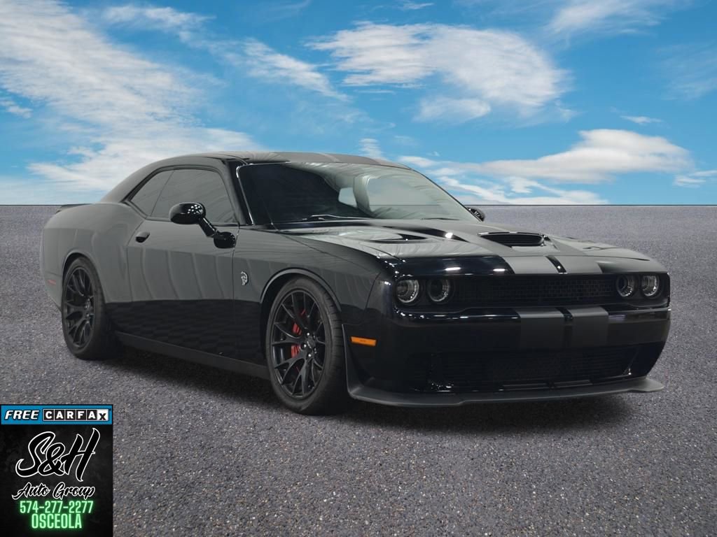 Used 2016 Dodge Challenger SRT Hellcat image 3