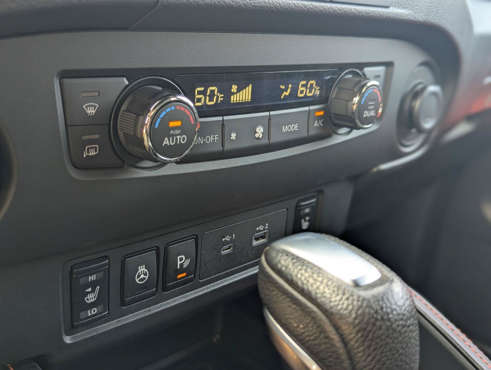 Used 2023 Nissan Frontier PRO-4X w/ Pro Convenience Package AWD/4WD image 29