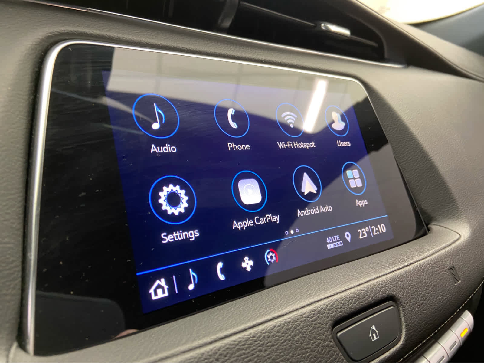 Used 2019 Cadillac XT4 Premium Luxury image 25