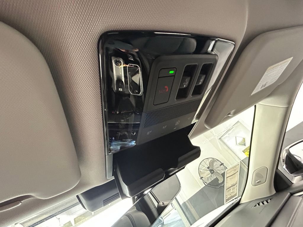 New 2026 Mitsubishi Outlander Trail Edition image 30