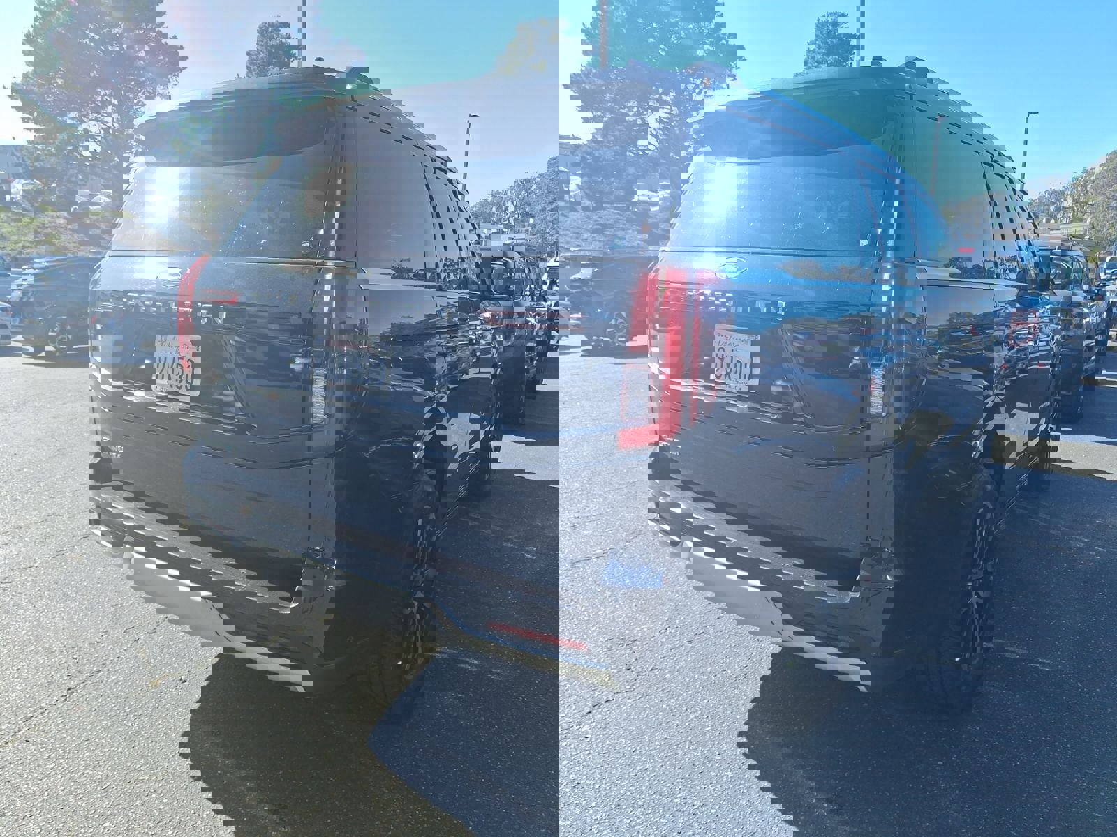 Certified 2025 Ford Expedition Platinum image 5