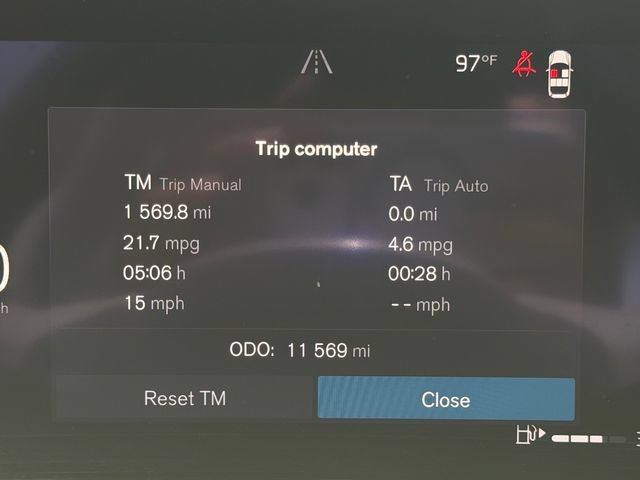 Certified 2024 Volvo S60 B5 Plus w/ Climate Package FWD image 28