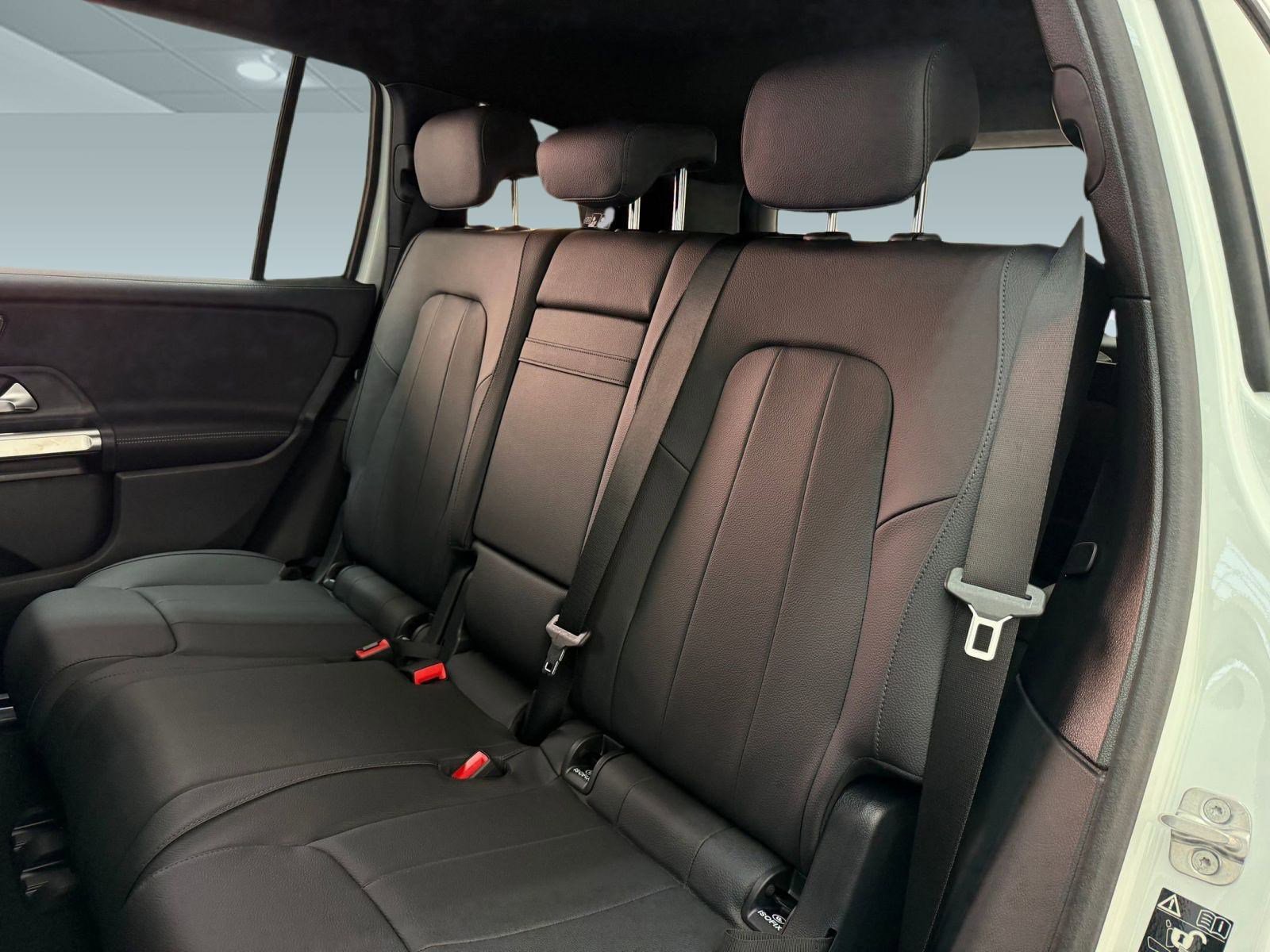 New 2026 Mercedes-Benz GLB 250 image 11