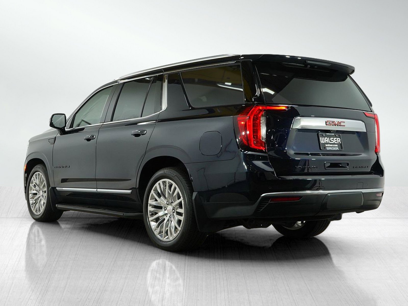 Used 2023 GMC Yukon Denali image 4