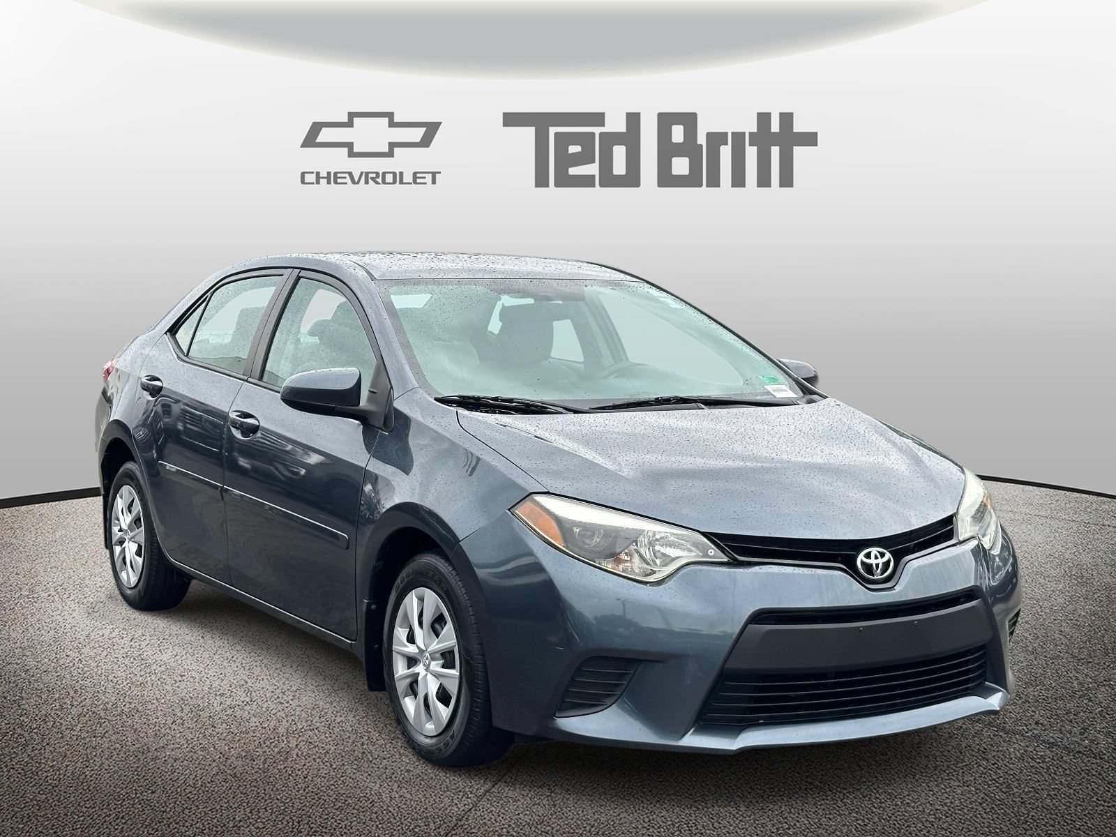 Used 2014 Toyota Corolla LE FWD image 3