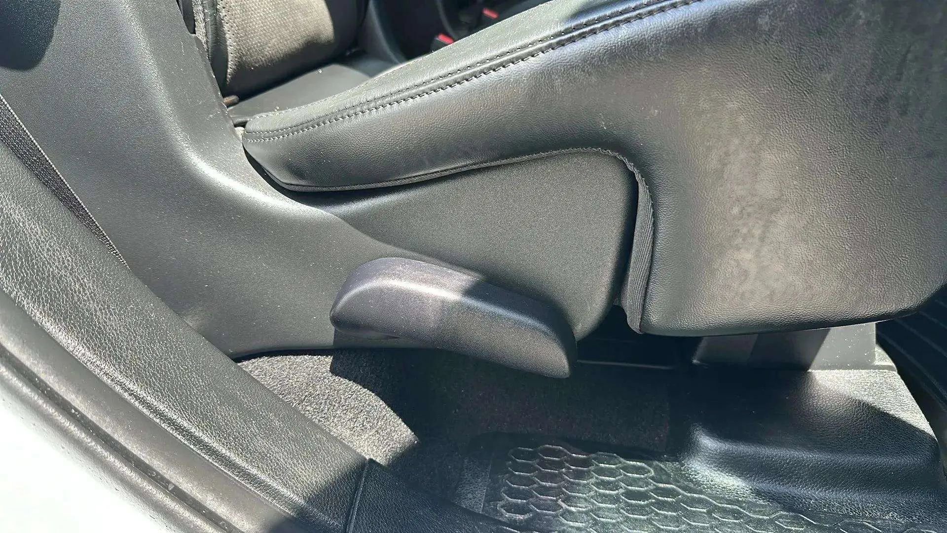 Used 2020 Dodge Durango GT image 31