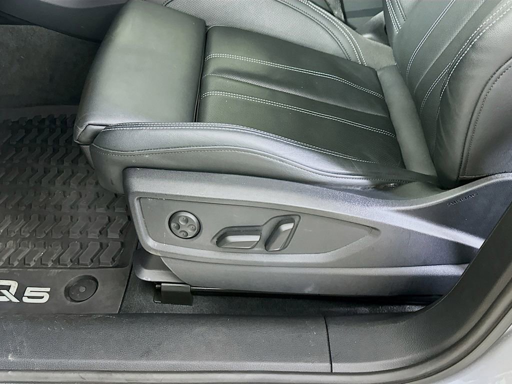 Certified 2023 Audi Q5 e Premium Plus w/ Premium Plus Package image 9