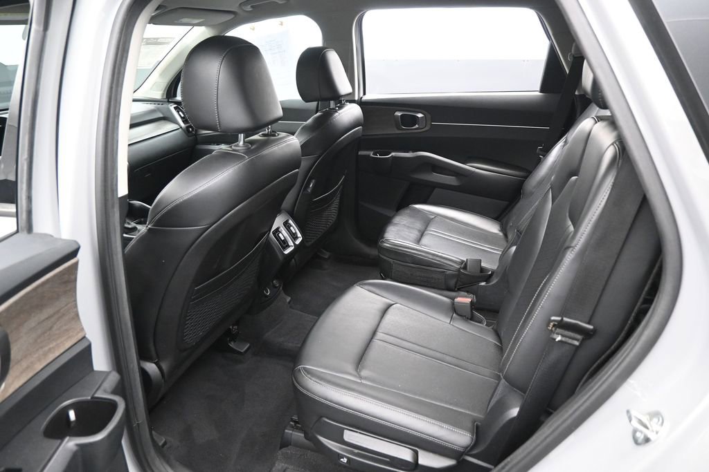 Used 2023 Kia Sorento EX FWD image 27