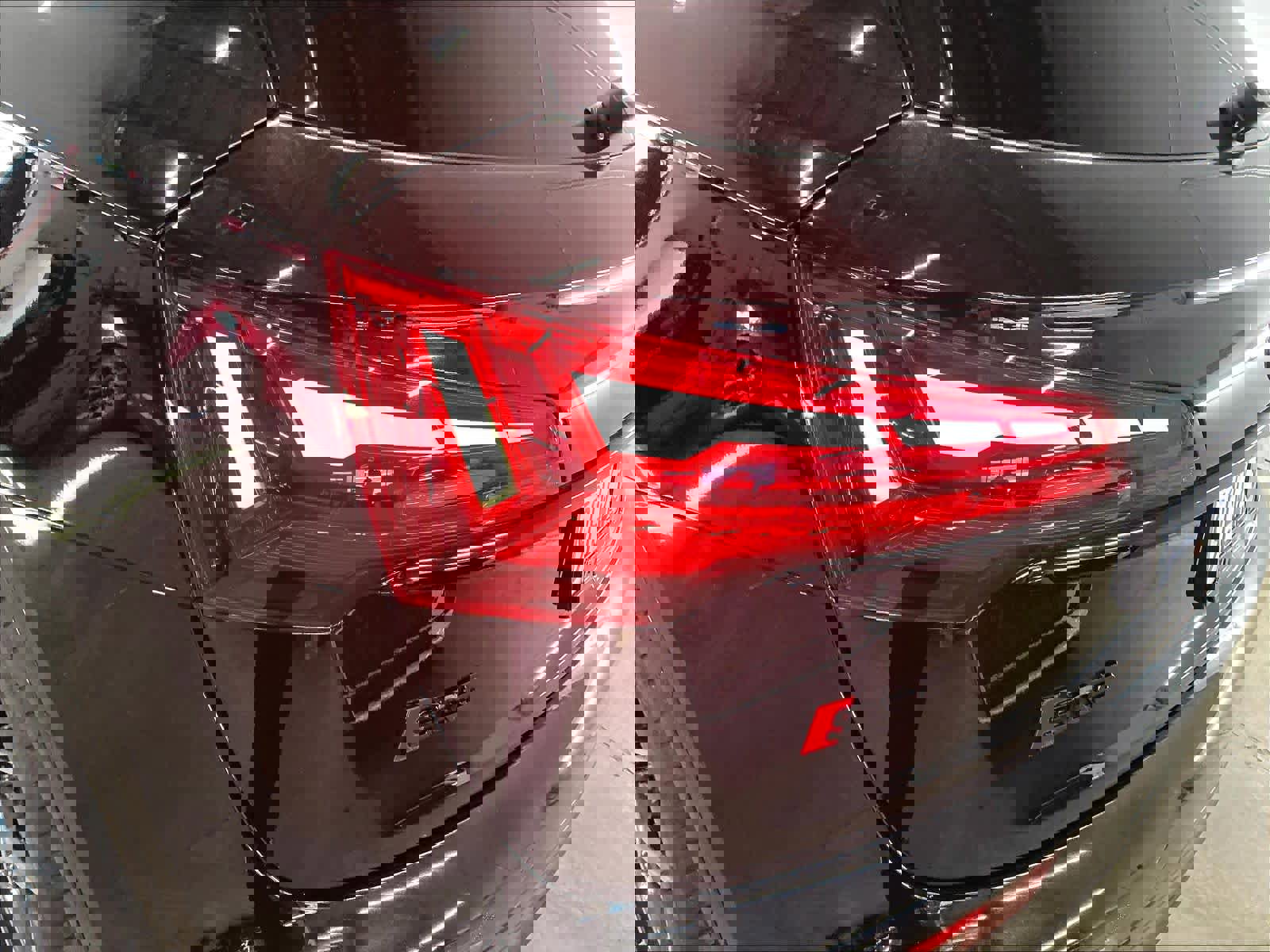 Certified 2023 Audi SQ5 Premium Plus w/ Premium Plus Package image 32