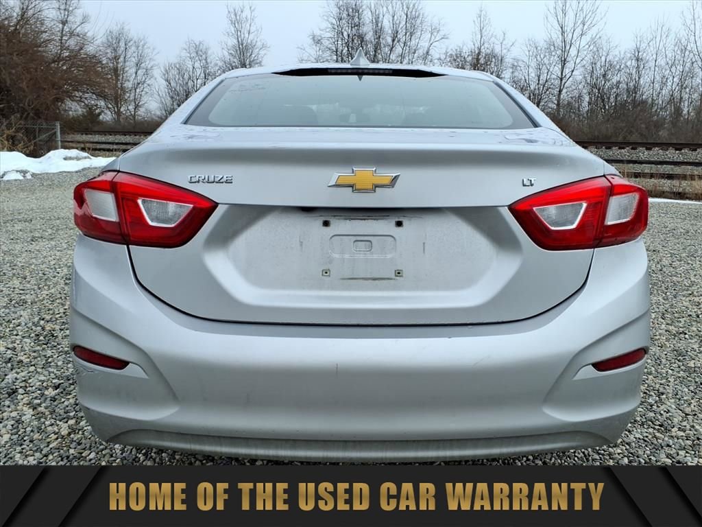 Used 2017 Chevrolet Cruze LT image 8