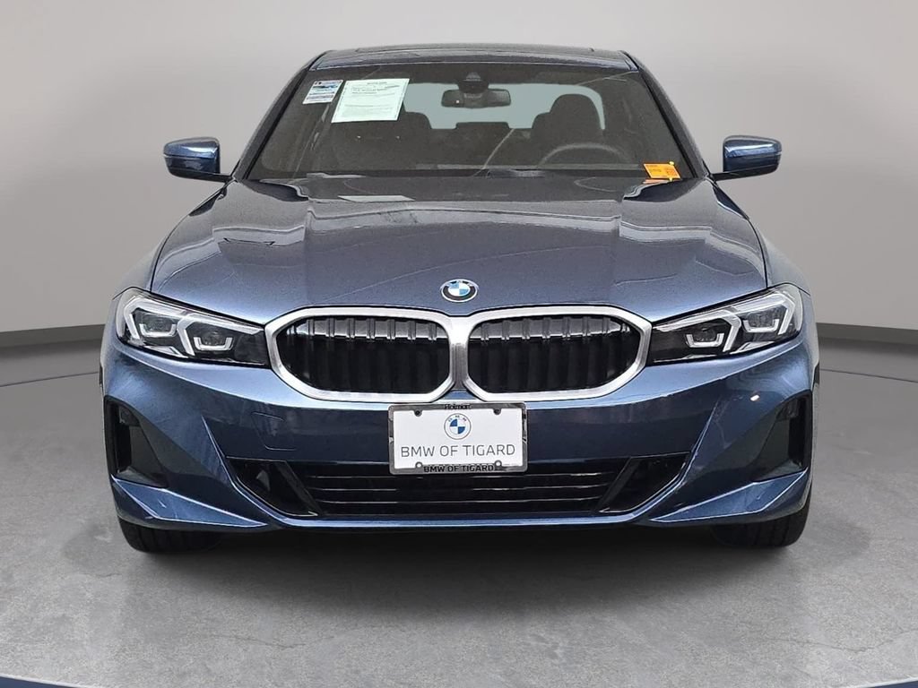 Used 2026 BMW 330i xDrive Sedan w/ Premium Package AWD/4WD image 3