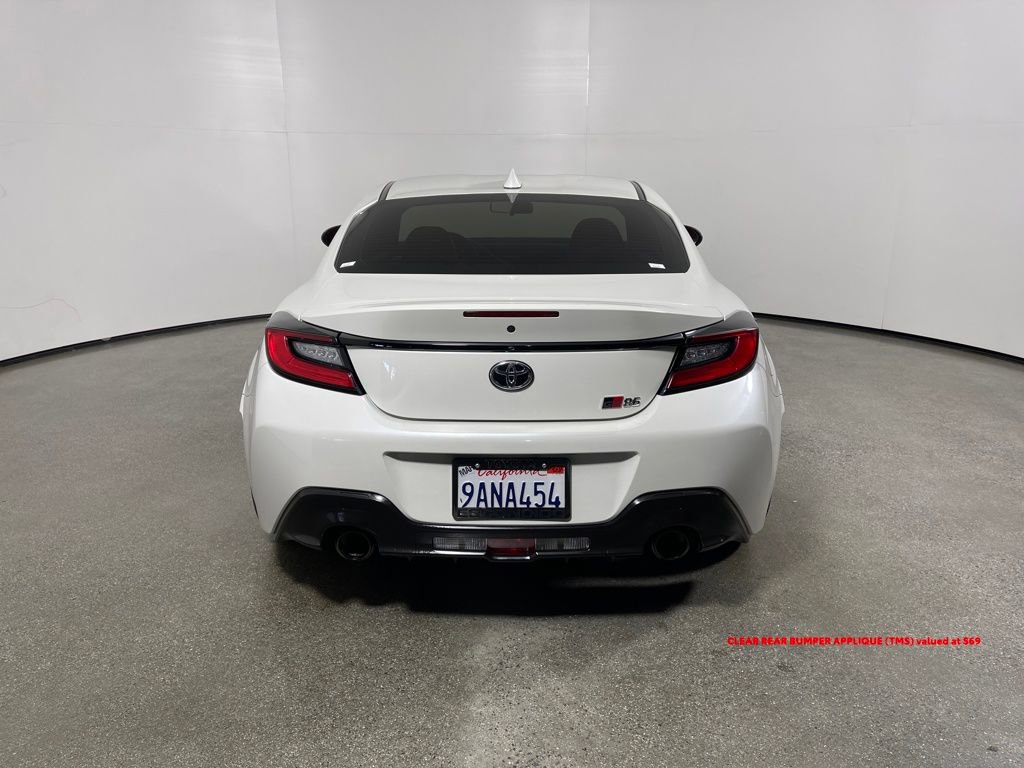 Certified 2022 Toyota GR86 w/ ALL Weather Mat Package (TMS) image 4