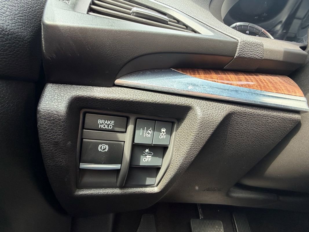 Used 2020 Acura MDX SH-AWD image 39