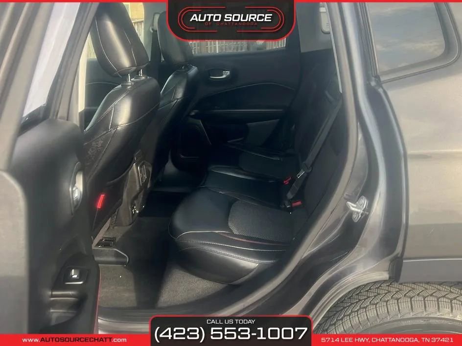 Used 2017 Jeep Compass Trailhawk w/ Navigation Group image 17