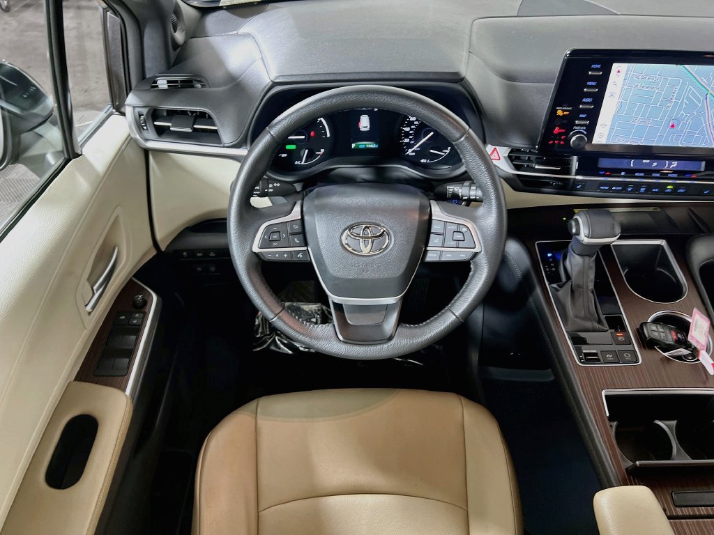 Certified 2023 Toyota Sienna XLE w/ XLE Plus Package AWD/4WD image 20