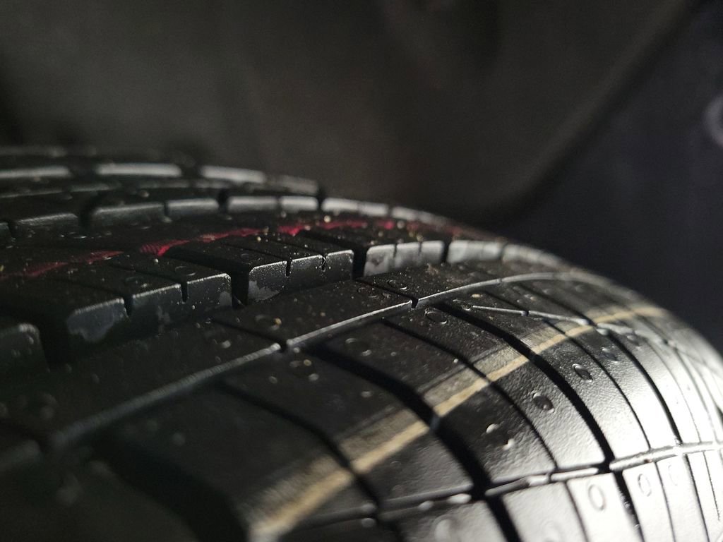 Used 2022 Toyota Corolla Cross LE image 11