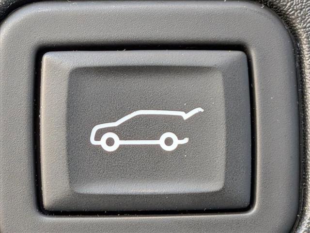 Used 2023 Buick Envision Avenir image 21