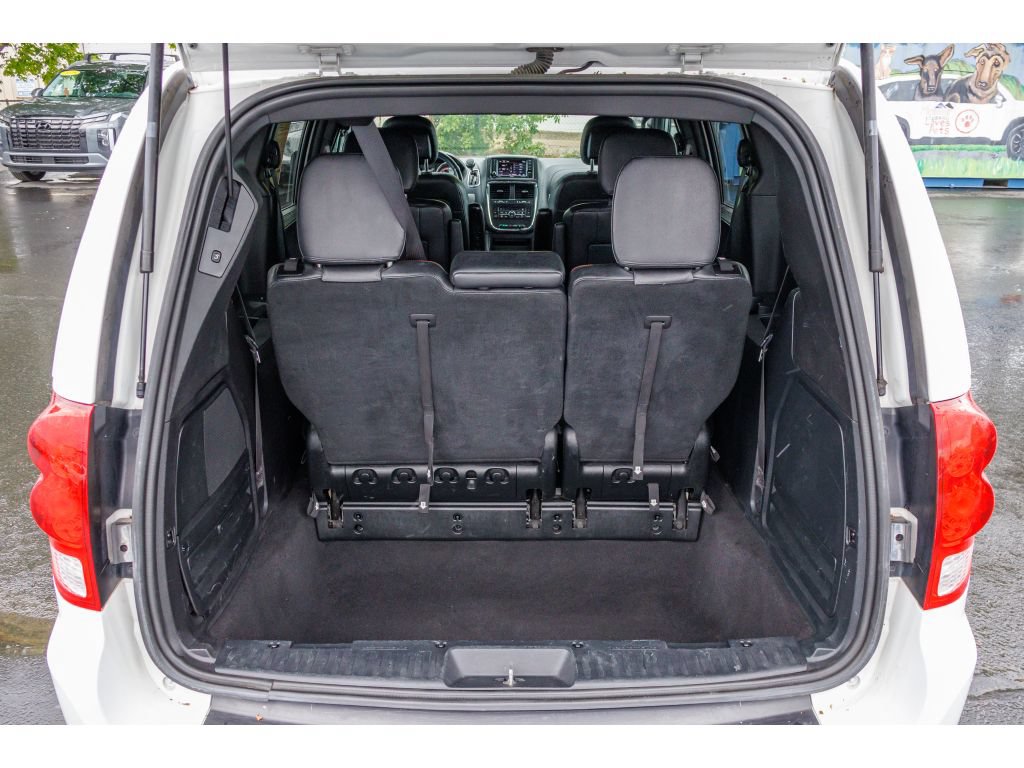 Used 2017 Dodge Grand Caravan GT FWD image 16