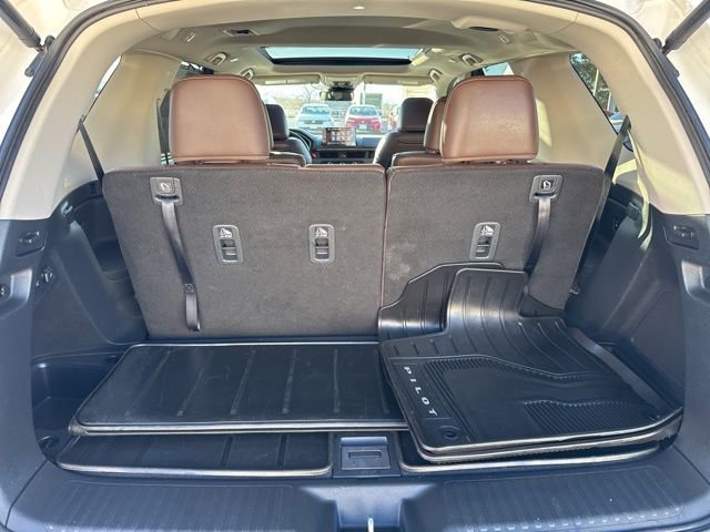 Used 2025 Honda Pilot Elite image 32