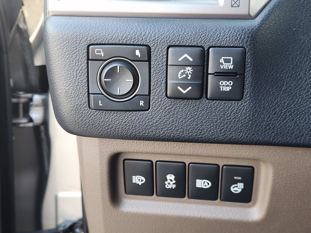 Certified 2023 Lexus GX 460 Luxury w/ Accessory Package AWD/4WD image 22
