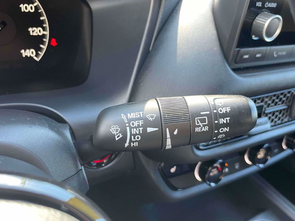 Certified 2025 Honda HR-V Sport image 25