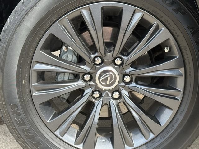 Used 2023 Lexus GX 460 Premium w/ Accessory Package image 12