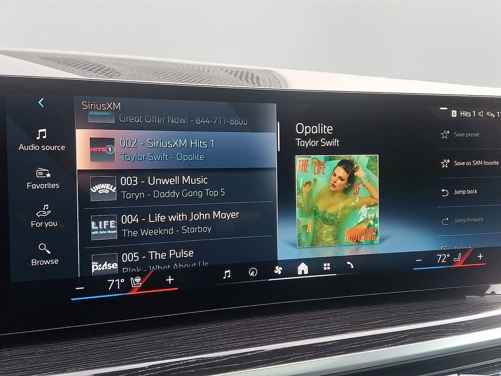 Used 2026 BMW X5 xDrive40i w/ Executive Package image 18