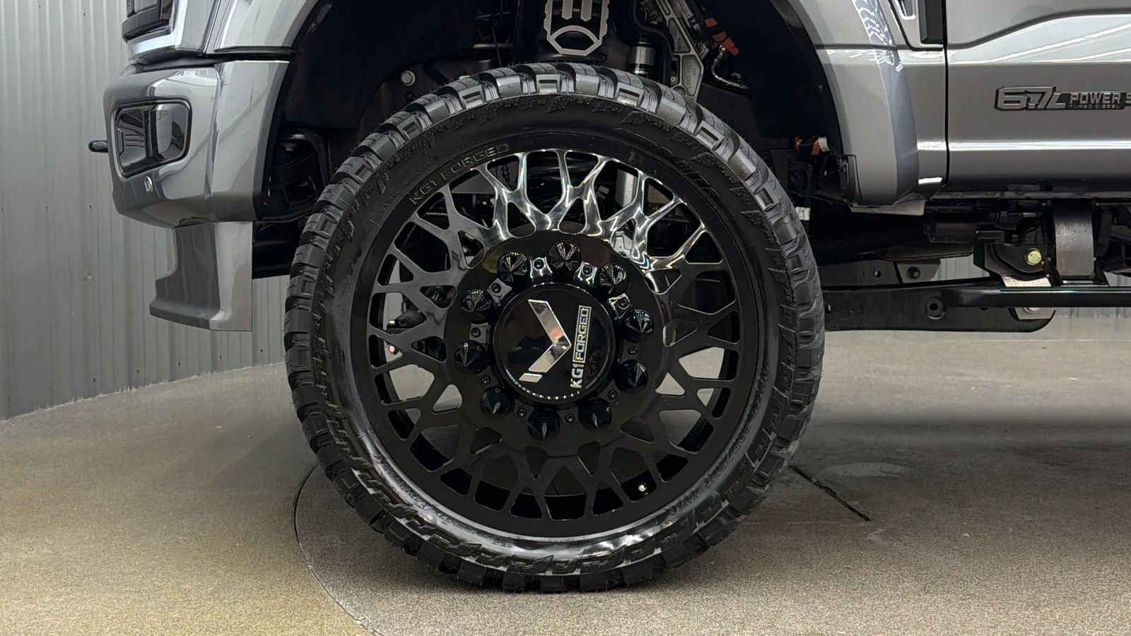 Used 2026 Ford F450 Platinum w/ FX4 Off-Road Package AWD/4WD image 10