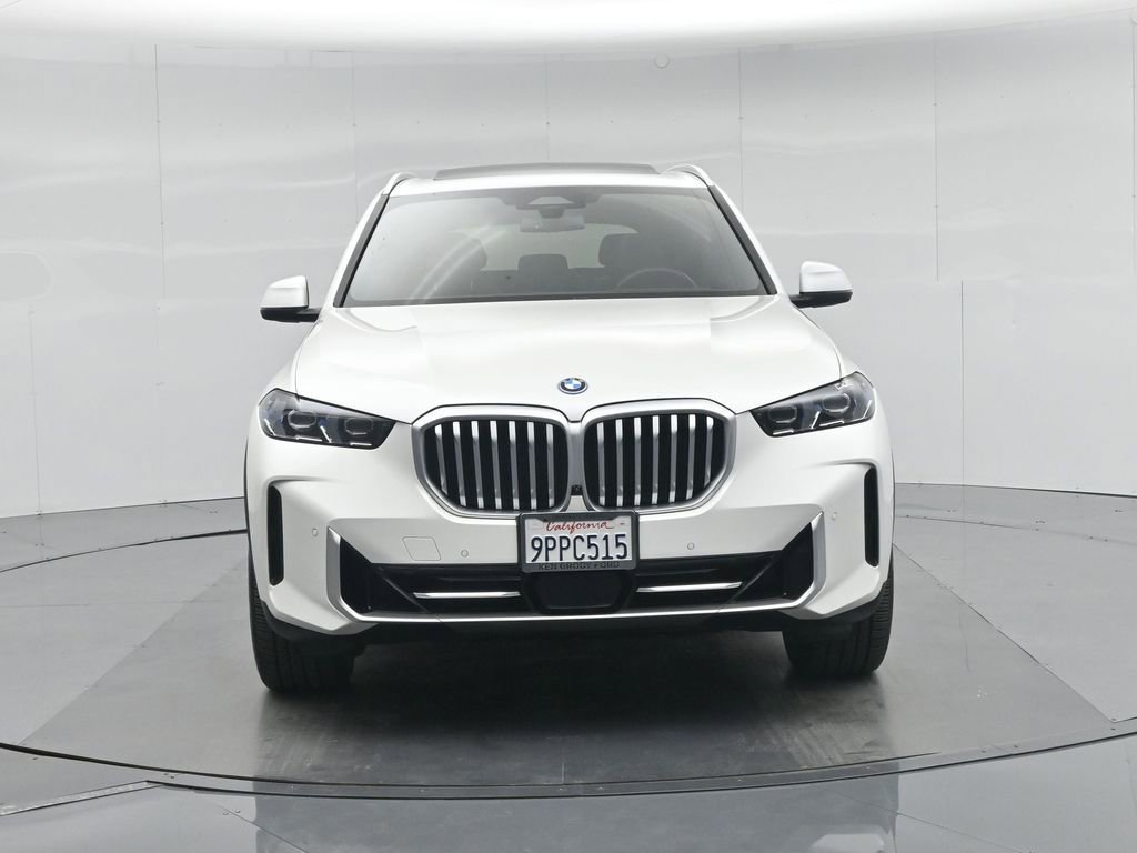 Used 2025 BMW X5 xDrive50e AWD/4WD image 27