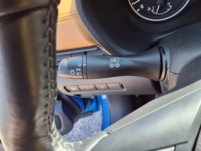 Used 2025 Nissan Sentra SV w/ SV Premium Package FWD image 11