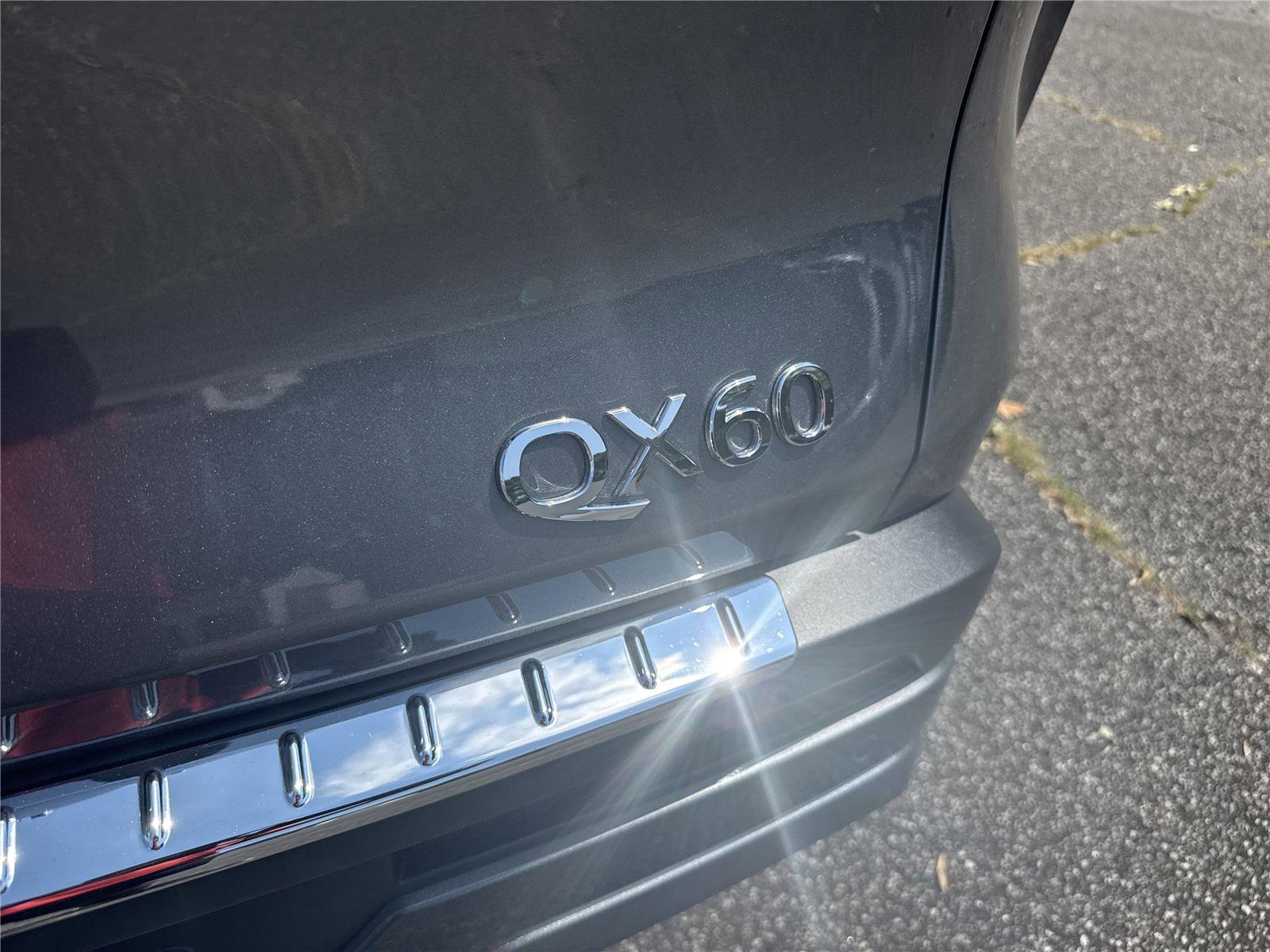 Certified 2025 INFINITI QX60 Sensory w/ Cargo Package image 7