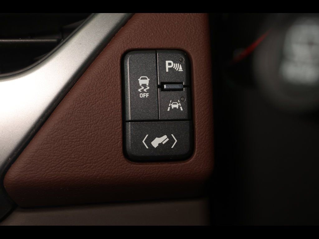 Used 2017 Chevrolet Tahoe Premier image 28