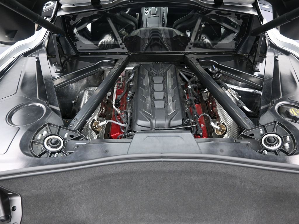 Used 2024 Chevrolet Corvette Stingray Coupe w/ 1LT RWD image 14