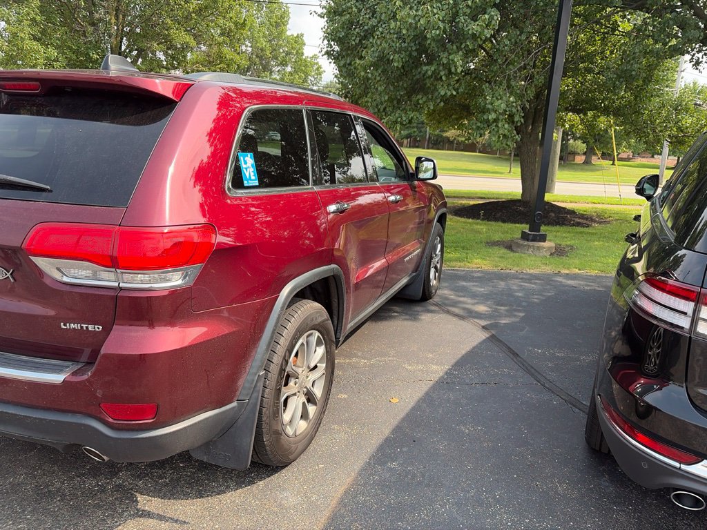Used 2016 Jeep Grand Cherokee Limited AWD/4WD image 3