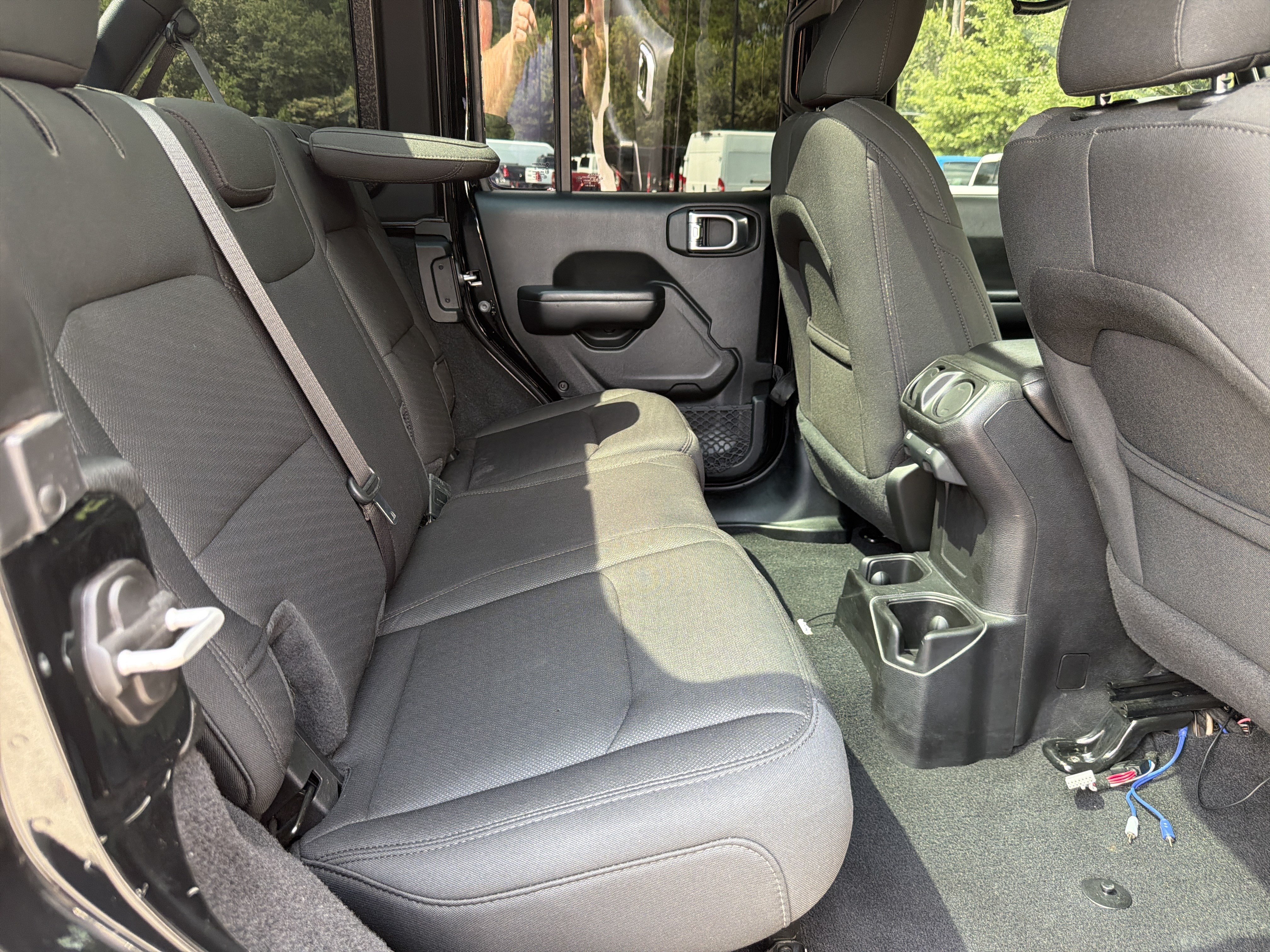 Used 2020 Jeep Wrangler Unlimited Sport AWD/4WD image 19