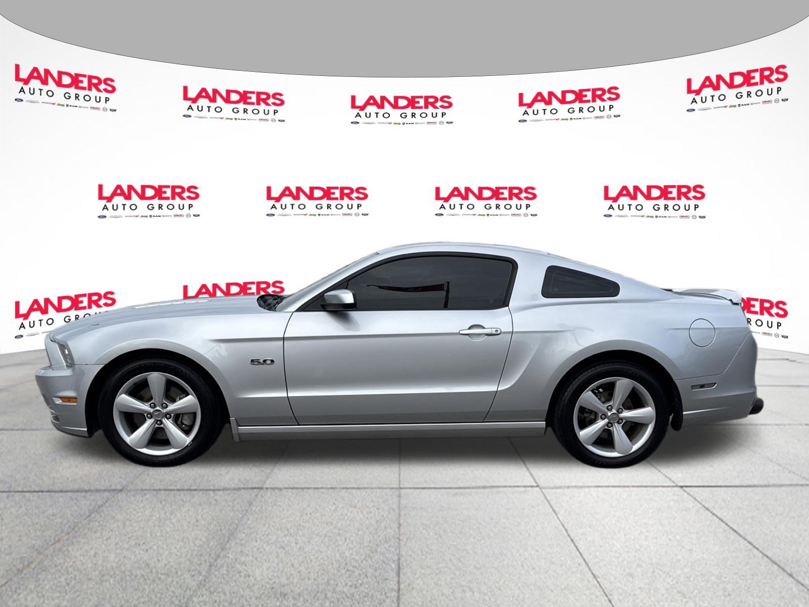 Used 2014 Ford Mustang GT Premium RWD image 10