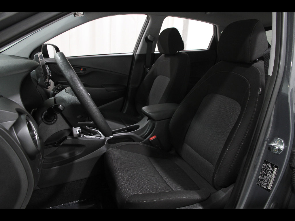 Used 2023 Hyundai Kona SEL image 5