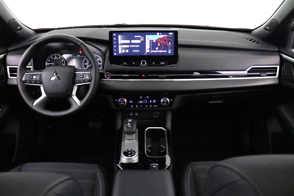 Used 2026 Mitsubishi Outlander AWD image 25