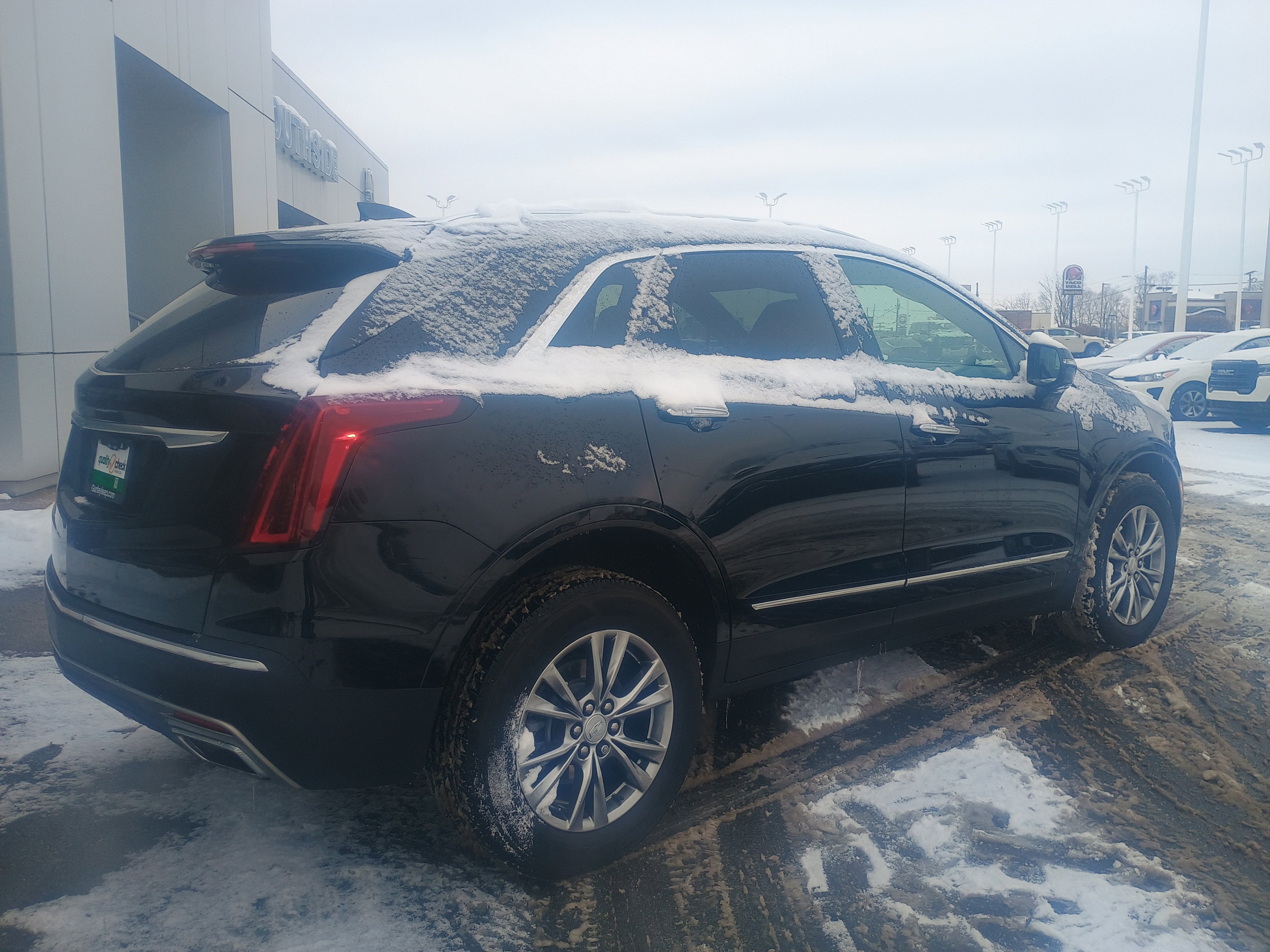 Used 2021 Cadillac XT5 Premium Luxury image 12