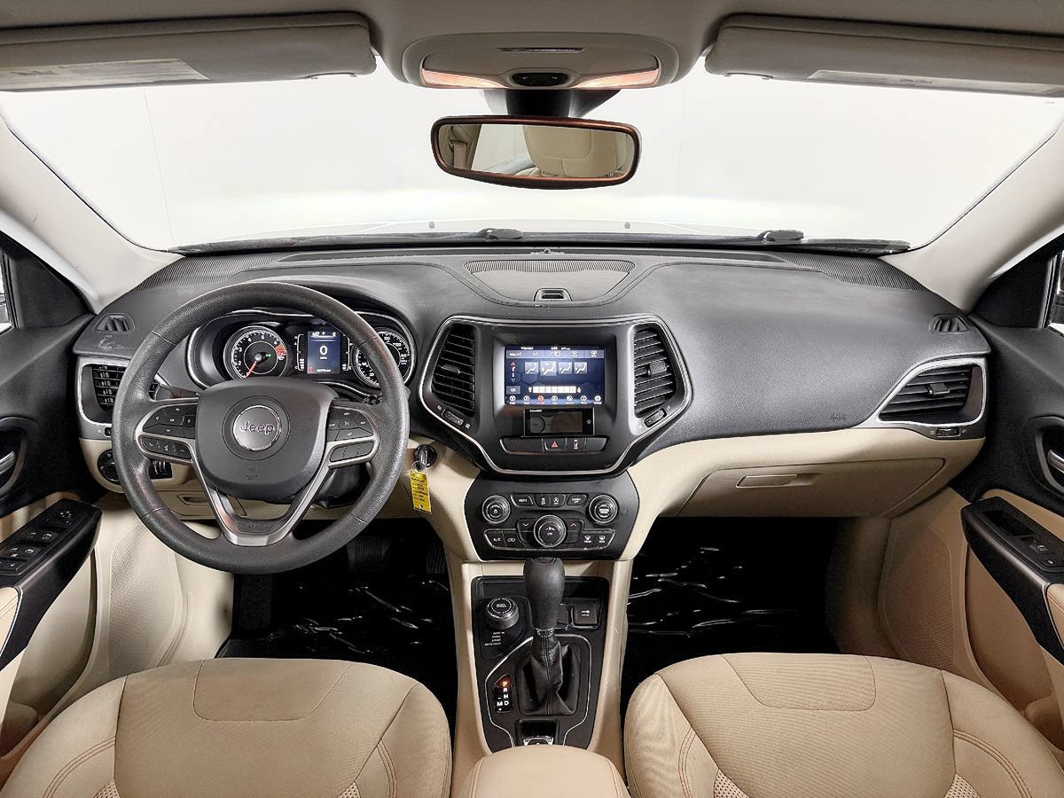 Used 2021 Jeep Cherokee Latitude AWD/4WD image 49