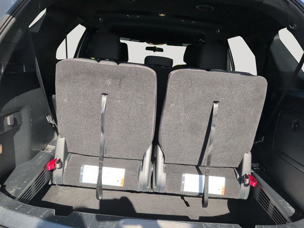 Used 2018 Ford Explorer XLT image 42