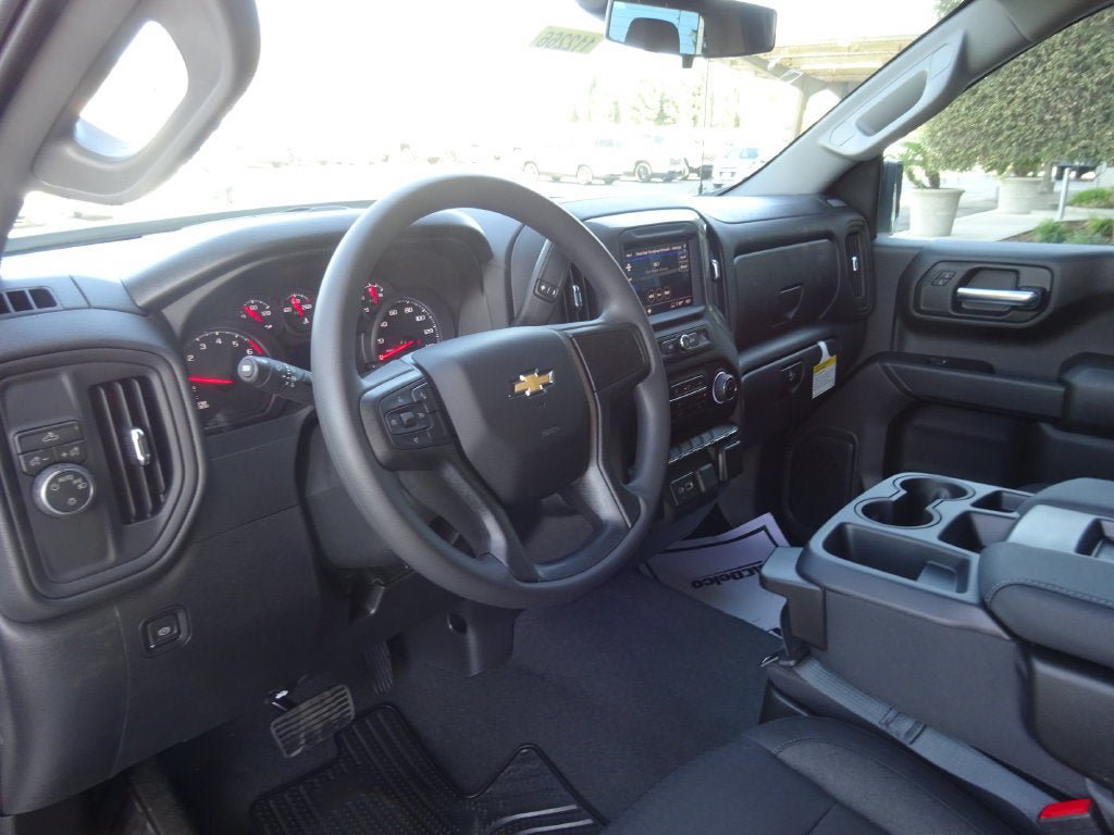New 2026 Chevrolet Silverado 1500 Custom RWD image 12