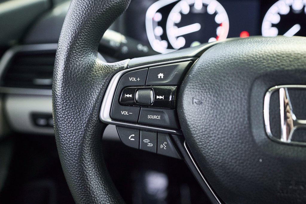 Used 2019 Honda Accord LX image 32