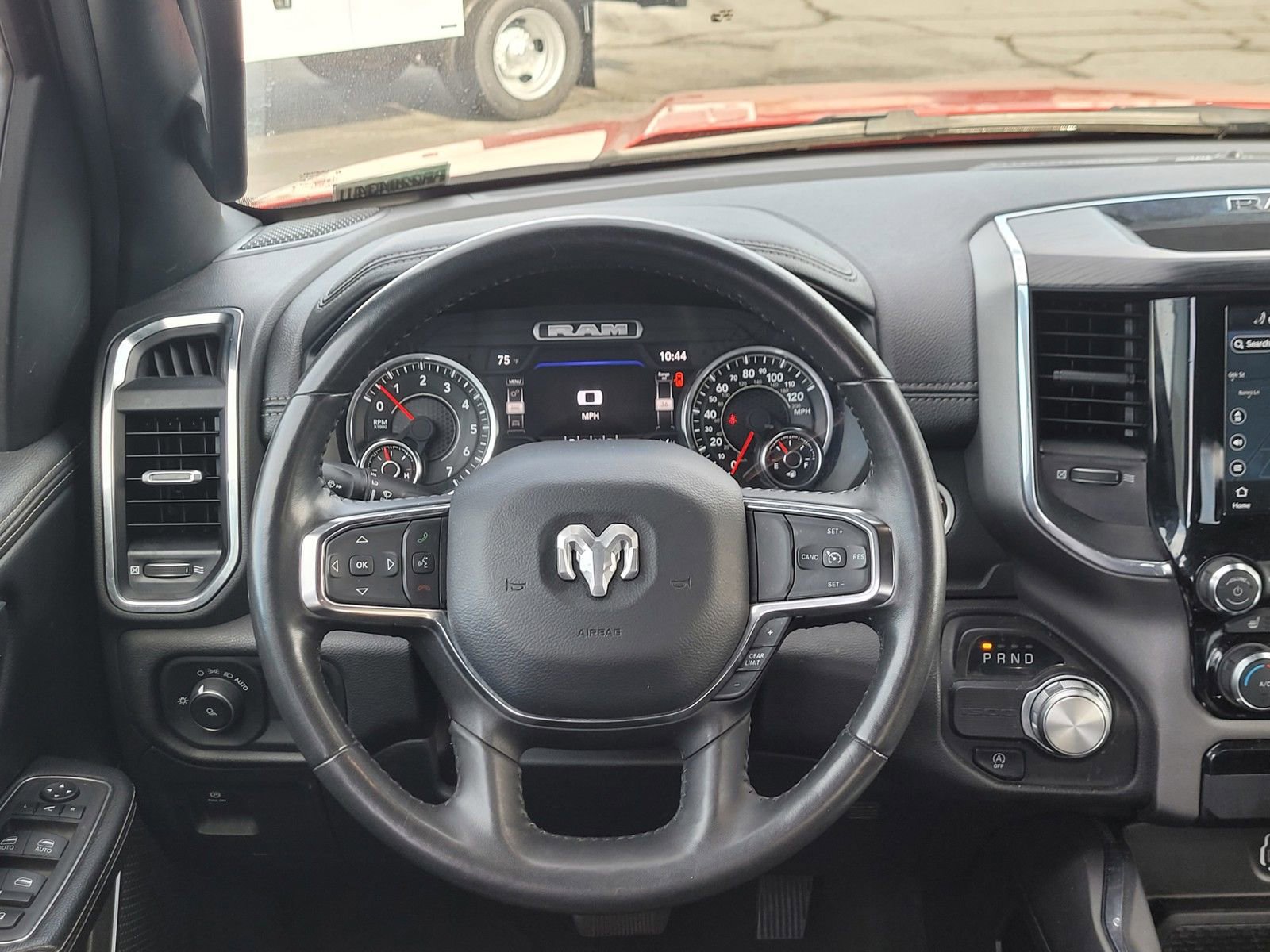 Used 2024 RAM 1500 Laramie image 12