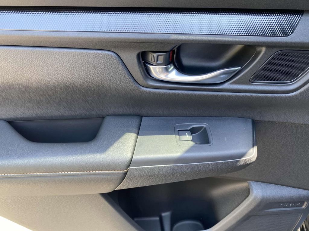 Used 2025 Honda CR-V Sport-L image 10