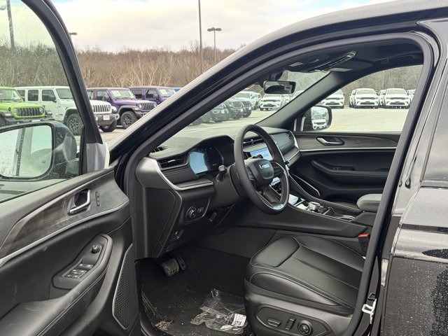 New 2026 Jeep Grand Cherokee Limited w/ Limited Altitude Package image 14