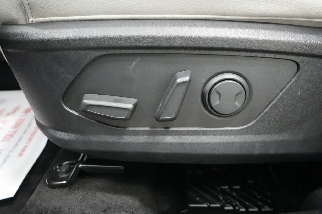 Used 2024 Hyundai Tucson Limited AWD/4WD image 15