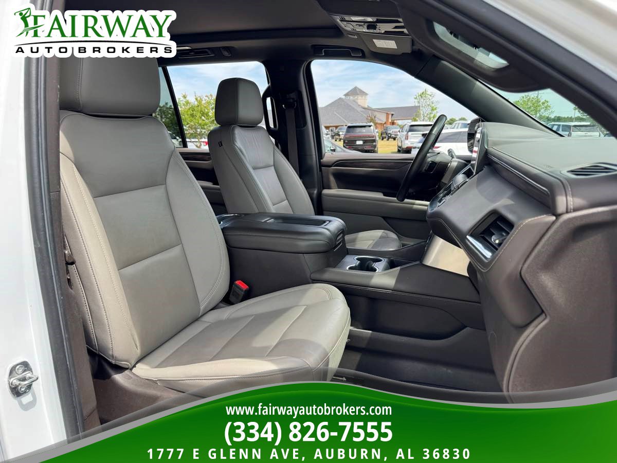 Used 2022 Chevrolet Tahoe LT w/ Luxury Package RWD image 11